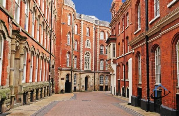 Flat 5, Super King Bed, Free Parking, Workspace, Free Wi-Fi Nottingham Esterno foto